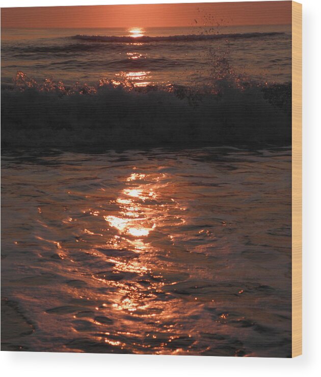 Wave Wood Print featuring the photograph Wave Reflections At Sunrise by Kim Galluzzo