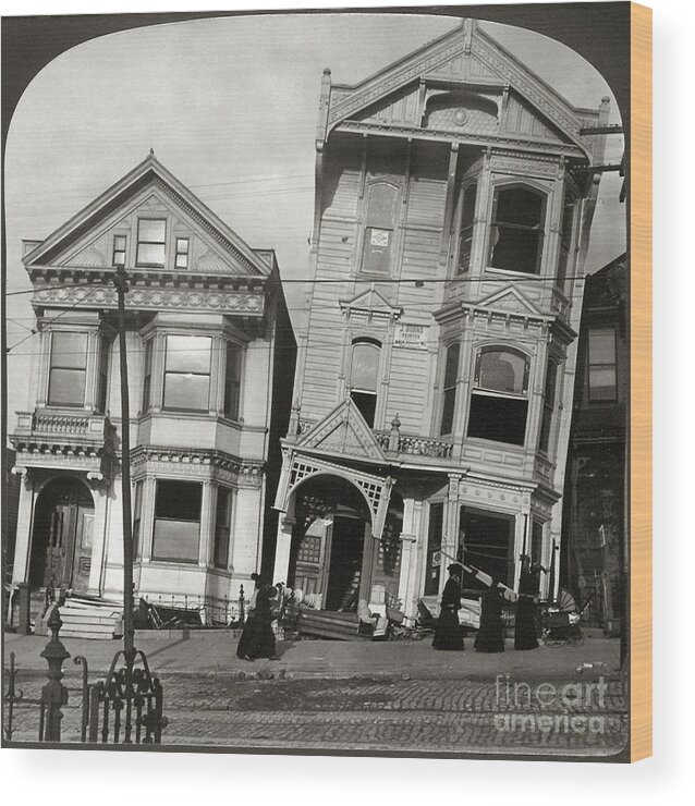 1906 Wood Print featuring the photograph San Francisco Earthquake #3 by Granger