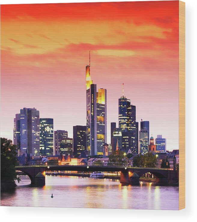 Europe Wood Print featuring the photograph Frankfurt 02 by Tom Uhlenberg