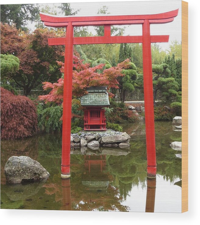 Oriental Pond Wood Print featuring the digital art Gate To Tranquility by I'ina Van Lawick
