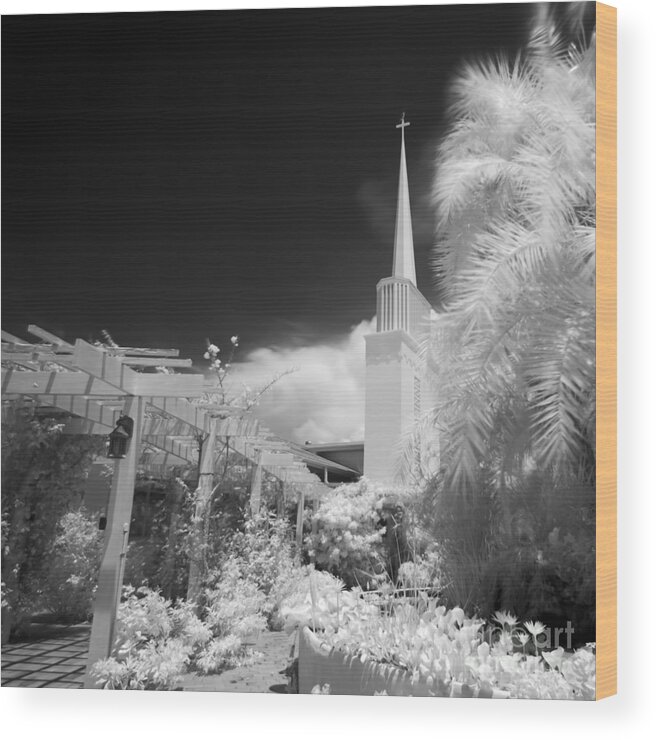 Islandchapel.com Wood Print featuring the photograph Longboat Island Chapel by Rolf Bertram