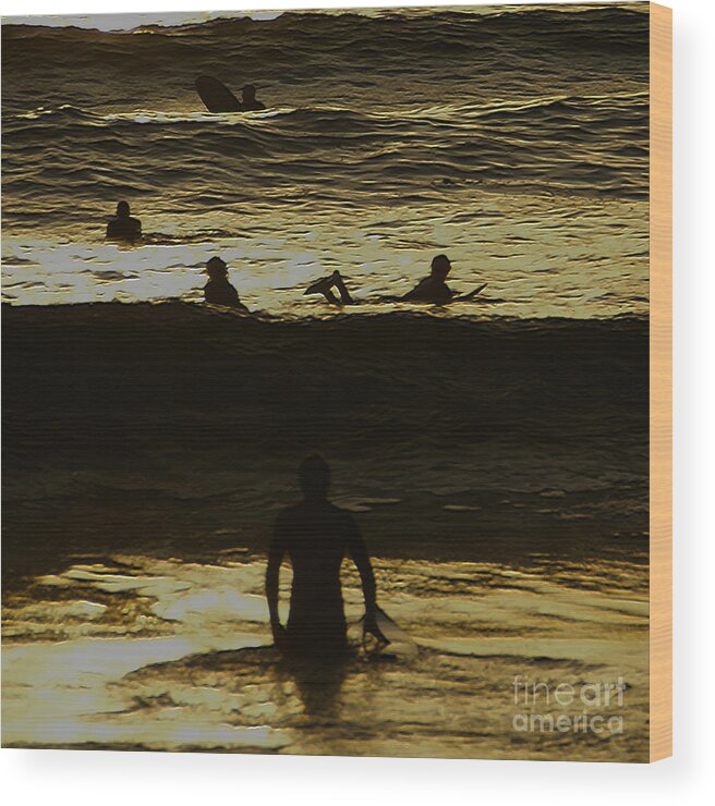 Ocean Wood Print featuring the photograph Meditari - Gold by Linda Shafer