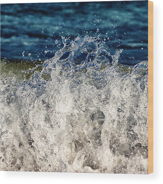 Water Wood Print featuring the photograph Wave4 by Stelios Kleanthous