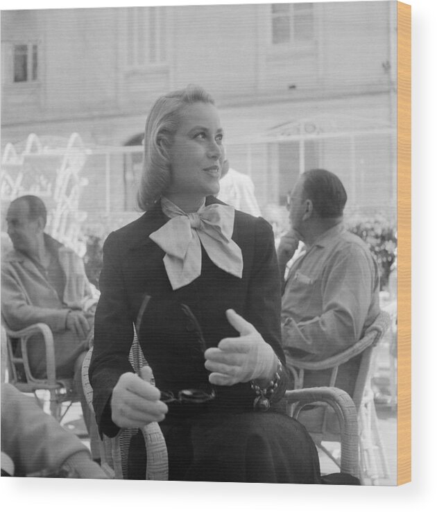 Film Festival Wood Print featuring the photograph Grace Kelly #1 by Keystone-france