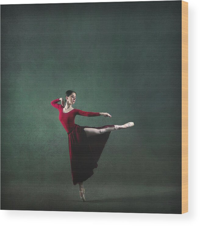 Pose Wood Print featuring the photograph The Girl & Dance #8 by Moein Hashemi Nasab