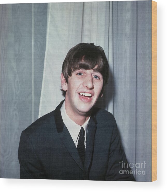 People Wood Print featuring the photograph Beatle Ringo Starr by Bettmann