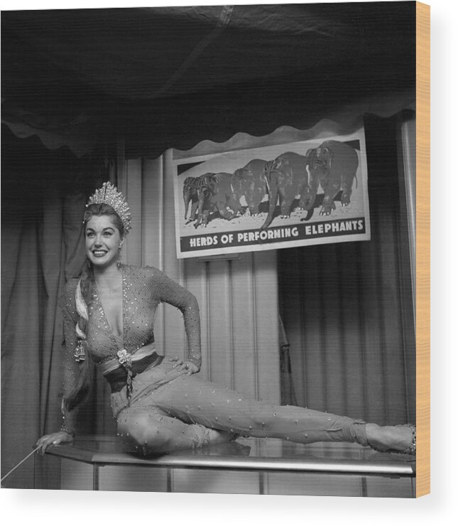 Esther Williams Wood Print featuring the photograph Esther Williams by Michael Ochs Archives