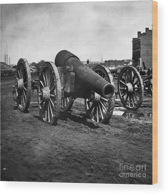 1860-1869 Wood Print featuring the photograph Large Cannon by Bettmann