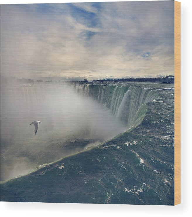 Spray Wood Print featuring the photograph Niagara Falls by Istvan Kadar Photography