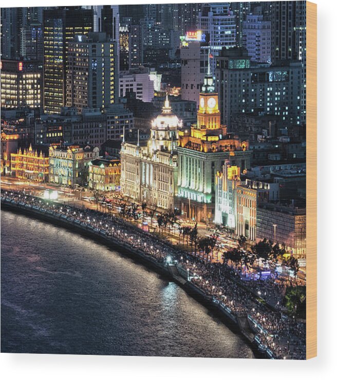 Tranquility Wood Print featuring the photograph The Bund At Night by Hugociss