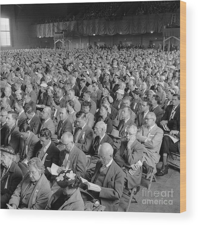 People Wood Print featuring the photograph View Of Ge Stockholders Meeting by Bettmann