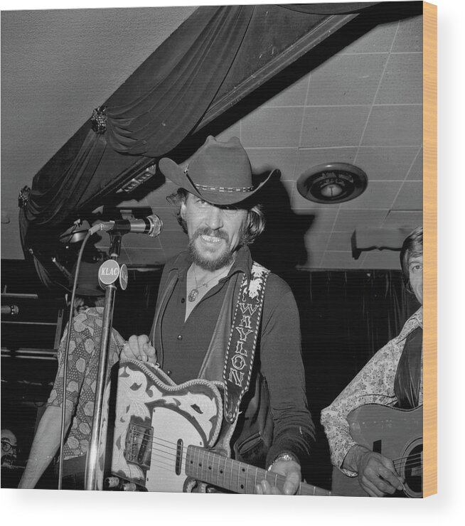 Performance Wood Print featuring the photograph Waylon Jennings At The Palomino by Michael Ochs Archives