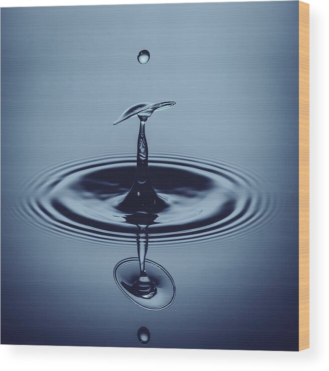 Waterdrop Wood Print featuring the photograph Be Water by Ari Rex
