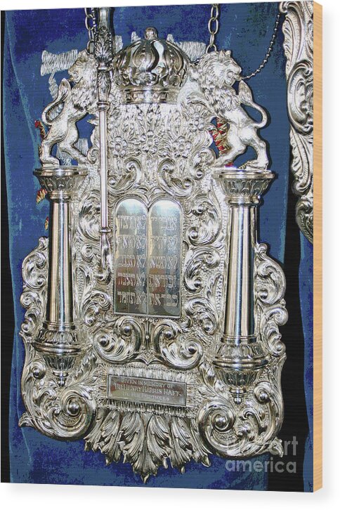 Judaica Wood Print featuring the photograph Torah Breast Plate 2 by Larry Oskin