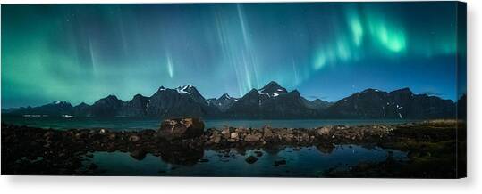 Aurora Borealis Over Mountain Range Canvas Print