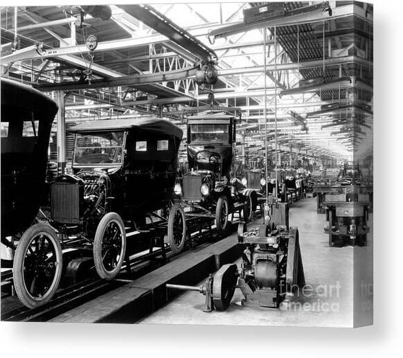 Ford Model T Assembly Line, 1920s Canvas Art Print by Science Source