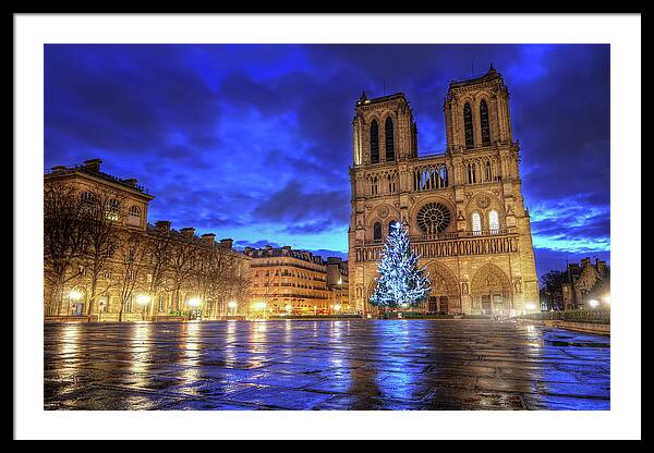 Notre Dame De Paris Framed Art Prints