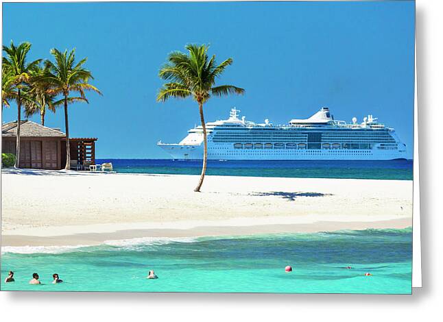 Cruiseliner Greeting Cards