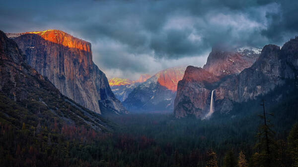 The Yin And Yang Of Yosemite Art Print