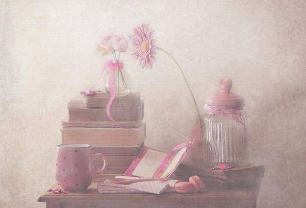 Wall Art - Photograph - Think Pink by Delphine Devos