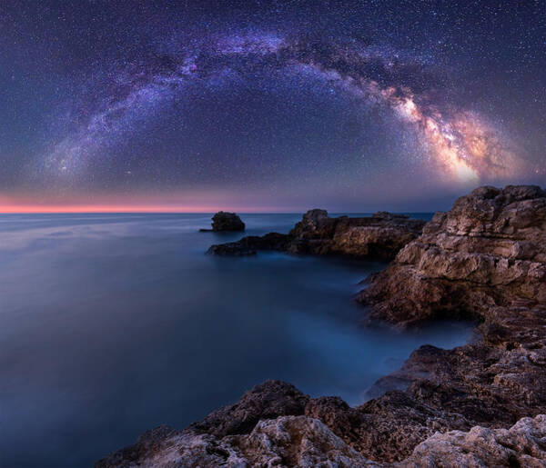 Evgeni Ivanov - Milky Way over the sea
