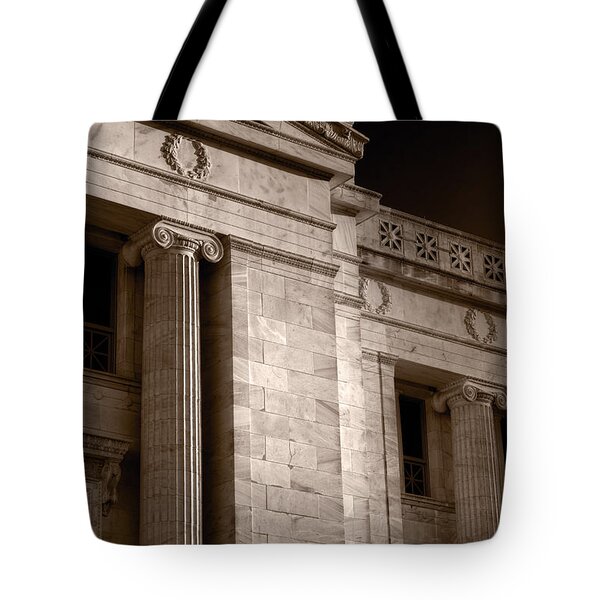 Museums & Galleries - V&A Birds of Many Climes Tote Bag #MGCOT201