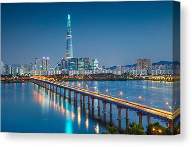 Mall Of Asia Canvas Prints
