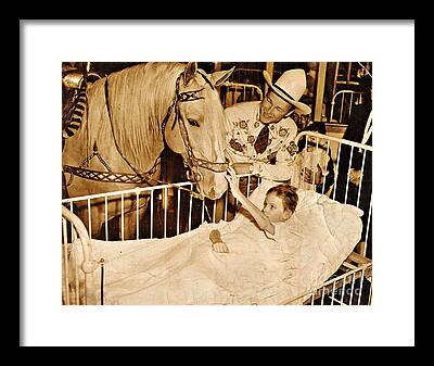 Roy Rogers And Trigger With A Polio Victim In Pittsburgh Framed Prints