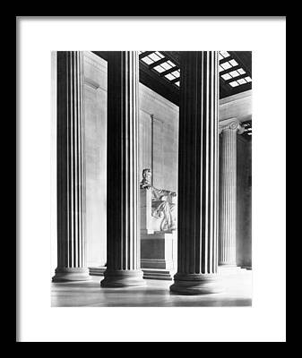 Lincoln Memorial Framed Prints
