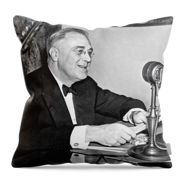Fd Roosevelt Throw Pillows