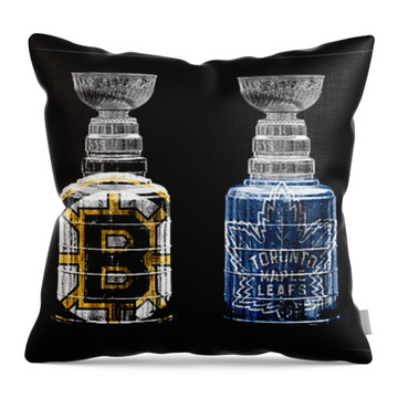 Detroit Red Wings Throw Pillows