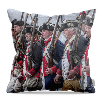Loyalists Throw Pillows