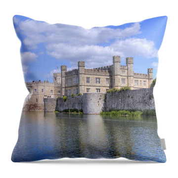 Leeds Castle Throw Pillows