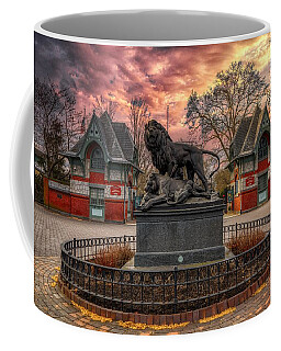 https://render.fineartamerica.com/images/rendered/search/frontright/mug/images/artworkimages/medium/3/iconic-lion-statue-at-the-philadelphia-zoo-mountain-dreams.jpg?&targetx=166&targety=0&imagewidth=468&imageheight=333&modelwidth=800&modelheight=333&backgroundcolor=734E40&orientation=0&producttype=coffeemug-11