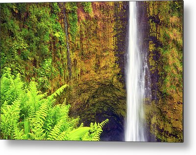 Hawaiian Waterfalls Metal Prints