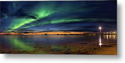 Aurora Borealis Metal Prints