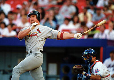 Mark McGwire HOME RUN RECORD BREAKER 1998 St. Louis Cardinals 22x34 Wall  POSTER