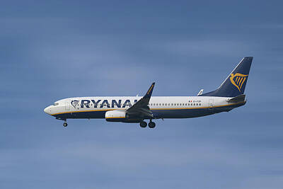 Designs Similar to Ryanair Boeing 737-8AS  #4