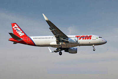 Designs Similar to LATAM Brasil Airbus A320-214 #9
