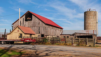  Photograph - Old Farm Barn by Louis Dallara