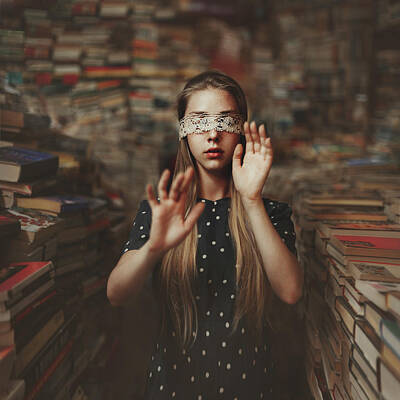  Photograph - Book store in Venice by Anka Zhuravleva