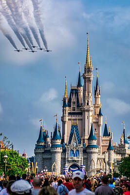  Photograph - Delta over Cinderella's Castle by Alex Banakas