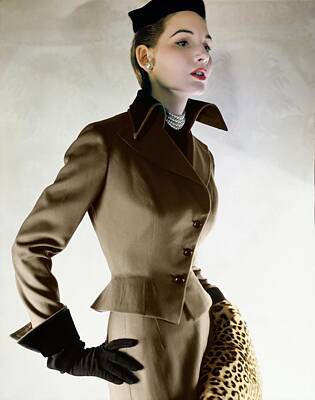 Designs Similar to Model In A Harry Frechtel Suit