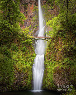  Photograph - Multnomah Falls, Oregon by Henk Meijer Photography