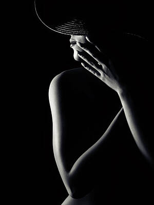 Designs Similar to Nude woman with black hat 3