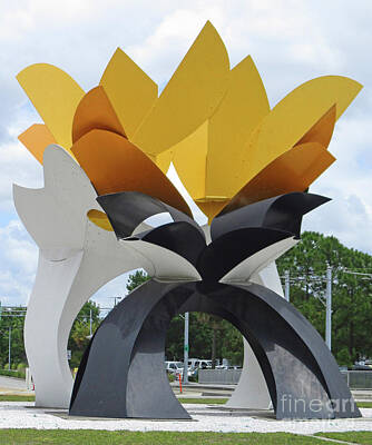 Designs Similar to Tampa Sculpture 5