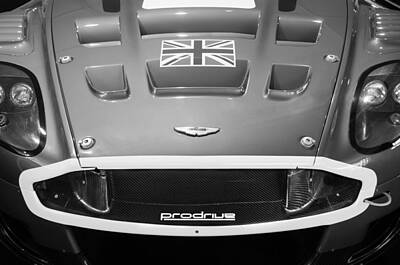 Designs Similar to 2005 Aston Martin DBR9 #1