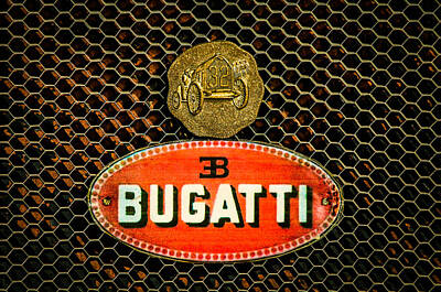 Bugatti Logo Pin Badge rot weiss oval Logo gross 