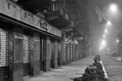  Photograph - Foggy Night in Milan by Alex Roe