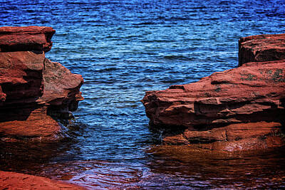  Photograph - Blue Water Between Red Stone by Chris Bordeleau